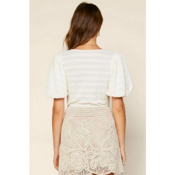 💕SKIES ARE BLUE💕 Square Neck Top ~ White Medium M NWT - Picture 3 of 3